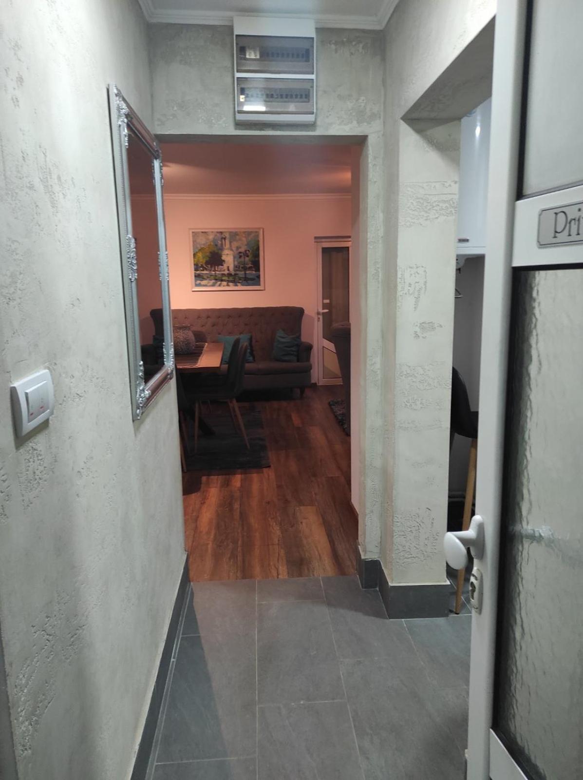 Vila Mila Riverside Apartments สเมเดเรโว ห้อง รูปภาพ