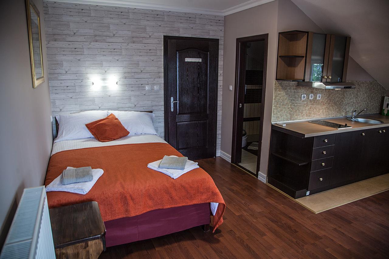 Vila Mila Riverside Apartments สเมเดเรโว ภายนอก รูปภาพ